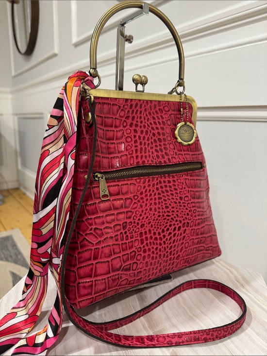 Patricia Nash Handbags - Patricia Nash Bag Novella Frame Bag in Magenta Croc Embossed Leather Crossbody